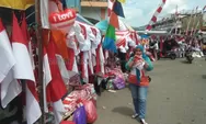 Menyambut 17 Agustus di Tengah Pandemi: Disebut PPKM, Wajah Pedagang Mendadak Muram