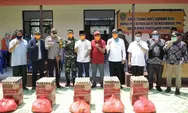 Bupati AGM Bagikan 56.247 Sembako untuk Seluruh Warga PPU