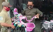 Satpol PP Angkut Barang Pedagang Bandel