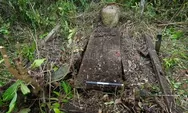 Ada Tapak Kaki di Atas Batu dan Makam Patih Pait