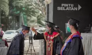 Pertama di Sumut, UNPRI Gelar Wisuda Drive Thru Dengan Protokol Kesehatan