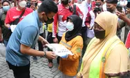 Wali Kota Medan Serahkan Bantuan untuk Petugas Kebersihan dan Komunitas Masyarakat