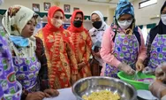 TP PKK Kota Medan Gelar Pelatihan Buat Kue untuk Kelompok UP2K