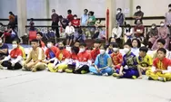 Kadispora Kota Medan Serahkan Medali Tanda Ditutupnya Kejuaraan Wushu Memperebutkan Piala Wali Kota Medan 2022