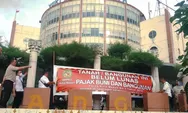 Tunggak Pajak Rp1 Miliar, BPPRD Kota Medan Pasang Spanduk Tunggakan di Mall Yuki Simpang Raya