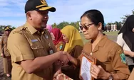 Masuki Masa Purna Tugas, 8 ASN Terima Piagam Penghargaan Dari Pemkab Paluta 