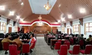 Hingga Pukul 16.30 Wib, Paripurna DPRD Taput Penyampaian Pendapat Akhir Fraksi Belum Dibuka