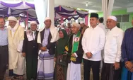 Tangis Haru Para Juara I dan II Musthafawiyah Dihadiahi Umrah