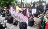 Demo di DPRD SU Minta Pemprovsu Perbaiki Tanggul Jebol di Labura