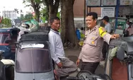Bhabinkamtibmas Polsek Hutaimbaru Hadir di Tengah-tengah Penarik Betor