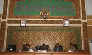 Paripurna Jawaban Pemkab atas Pandangan Umum Fraksi Perihal LKPj Bupati Pelalawan 2015