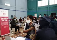 Buka Sentra Vaksinasi di Tangerang, UNIQLO Indonesia Targetkan 2.500 Orang per Hari