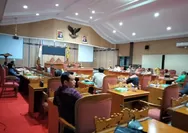 Konflik Pengelolaan Lahan Koperasi Cempaga Perkasa di-RDP Dewan