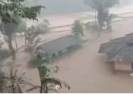 Hujan Deras Sungai Cimadur Meluap, Sebuah Rumah Hanyut Terbawa Air di Lebak Selatan, 