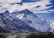 5 Alasan Kenapa Banyak Mayat di Gunung Everest yang Tidak Dibawa Turun