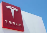 Tesla Pangkas Fitur Autopilot Standar, Arahkan Konsumen ke Full Self-Driving