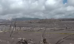 Foto Erupsi Gunung Semeru