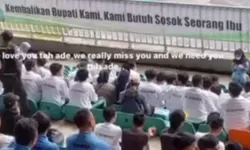 Viral Spanduk Bertuliskan Kembalikan Bupati Kami saat Piala Bupati Bogor, Warga Bogor Rindu Ade Yasin?