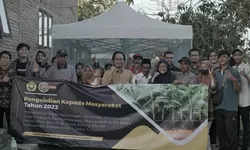 Pengabdian Dosen dan Mahasiswa UNEJ sebagai Pioneer Swadaya Benih di Desa Suling Wetan Bondowoso