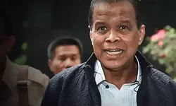 Jerat Kuota Haji, Menanti Kepastian Status Hukum Fuad Masyhur
