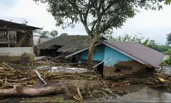 Tinjau Titik Terparah Banjir Bandang Pemalang, Taj Yasin Dorong Pemerintah Pusat Perkuat Hutan Lindung