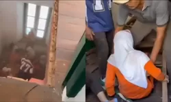 Tangsi Belanda Siak Runtuh, 17 Siswa dan Guru Jadi Korban Akibat Kayu Dimakan Rayap