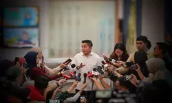 Satu Pesawat Garuda untuk Prabowo, Seskab Teddy Luruskan Isu Lawatan Luar Negeri
