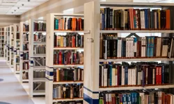 IFG Dukung Peningkatan Literasi melalui Program Hibah Buku Bersama Perpusnas RI