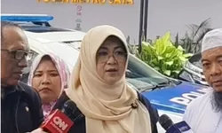 Dokter Tifa Sebut Jadi Tersangka Kasus Ijazah Jokowi Sebagai Jalan Berliku Ungkap Kebenaran