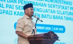 Bupati dan Wakil Bupati Batu Serahkan Sertifikat Pendidik Guru Profesional PAI