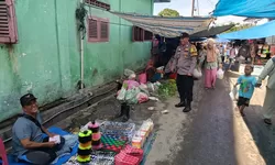Bhabinkamtibmas Polsek Salapian Laksanakan DDS dan Patroli, Warga Diimbau Manfaatkan Call Center 110.