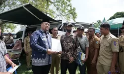 Bupati Baharuddin Imbau Warga untuk Memanfaatkan Pekarangan Rumah