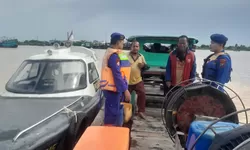 Jaga Keamanan Laut, Sat Polairud Tanjung Balai Periksa Kapal Nelayan