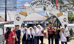 Personel Samapta Polres Tanjung Balai Sambangi Siswa SMPN 1 Cegah Tawuran