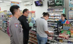 Polres Toba Berkoordinasi Terkait Akses CCTV dan Tempel Stiker Call Center 110 di Minimarket Guna Antisipasi Gukamtibmas