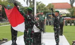 Prajurit dan PNS Kodim Giat Laksanakan Upacara Bendera