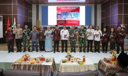 Jangan Lupakan Sejarah Ibarat Melihat Kaca Spion Menjalani Masa Depan.