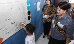 Bunda PAUD Mengunjungi Sejumlah PAUD di Kota Pematangsiantar. 