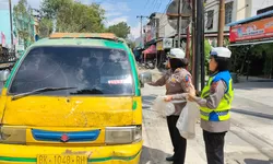 Polantas Menyapa, Satlantas Polres Langkat Hadirkan Edukasi dan Kepedulian di Jalan Raya