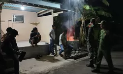 Cegah Gangguan Kamtibmas, Babinsa Ampel Turun Malam Hari Hidupkan Siskamling Desa Candi
