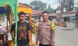 Sambangi Warga, Bhabinkamtibmas Polsek Datuk Bandar Ajak Jaga Kamtibmas