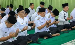 Bupati Pasaman Welly Suhery Ajak ASN Percepat Penyelesaian Laporan Strategis di Bulan Ramadhan