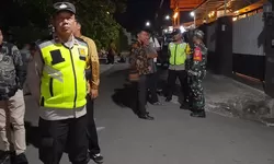 Babinsa Siswodipuran Laksanakan Patroli Kamtibmas di Wilayah Boyolali Kota