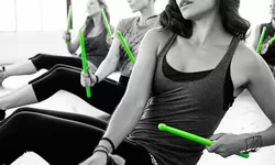 Poundfit: Menggempur Kekakuan dengan Irama Musik dan Olahraga