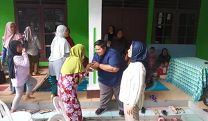 Blusukan ke Sido Dadi Samarinda, Anggota DPRD Kaltim Ananda Emira Moeis Dialog Bareng Warga