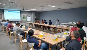 Lazada Lagi-lagi Janji, Warga Jatijajar Depok Minta 300 Pekerja Dikasih 200