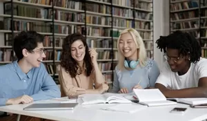 Simak 5 Etika dan Peraturan Saat Berkunjung ke Perpustakaan!