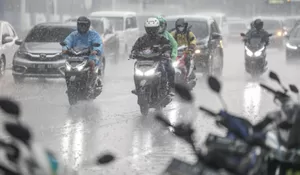 Waspada Hujan Lebat, Berikut Prakiraan Cuaca Karawang Senin 10 April