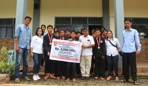 PAC Gerindra Rumpin Kunjungi Atlet Pencak Silat Peraih Emas dari SMP Bina Trampil