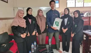 Mahasiswa Akuntansi Sosialisasikan PMB Unusia ke SMK Kharisma Nusantara